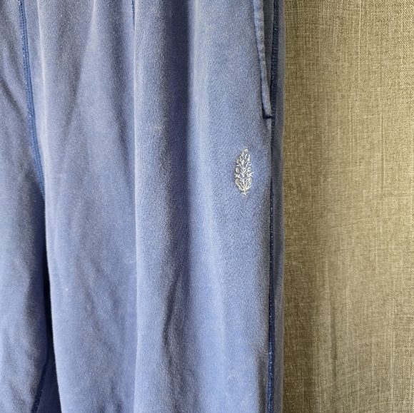 Free People Movement Blue Elastic Waist Sweatpants Size Small - Picture 3 of 6
